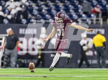 Thumbnail 2 in North Shore vs Cy-Fair (UIL 6A Quarterfinal Playoffs) photogallery.