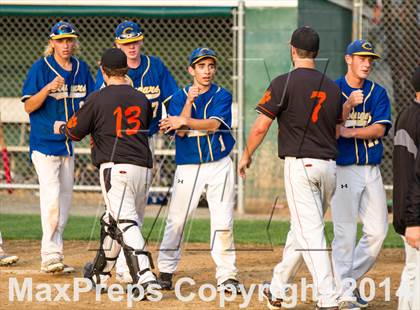 Thumbnail 3 in Plainfield vs Haddam-Killingworth (CIAC Class M Semifinal) photogallery.