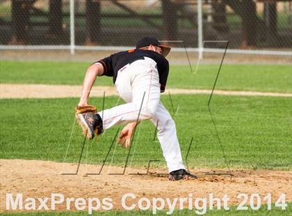 Thumbnail 3 in Plainfield vs Haddam-Killingworth (CIAC Class M Semifinal) photogallery.