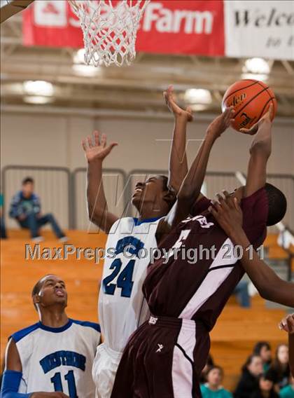 Thumbnail 2 in Fort Bend Kempner vs Westside (McDonald's Texas Invitational) photogallery.