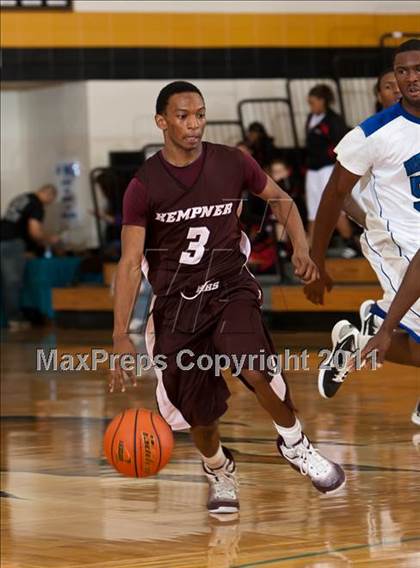 Thumbnail 3 in Fort Bend Kempner vs Westside (McDonald's Texas Invitational) photogallery.