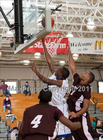 Thumbnail 3 in Fort Bend Kempner vs Westside (McDonald's Texas Invitational) photogallery.