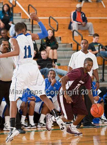 Thumbnail 3 in Fort Bend Kempner vs Westside (McDonald's Texas Invitational) photogallery.