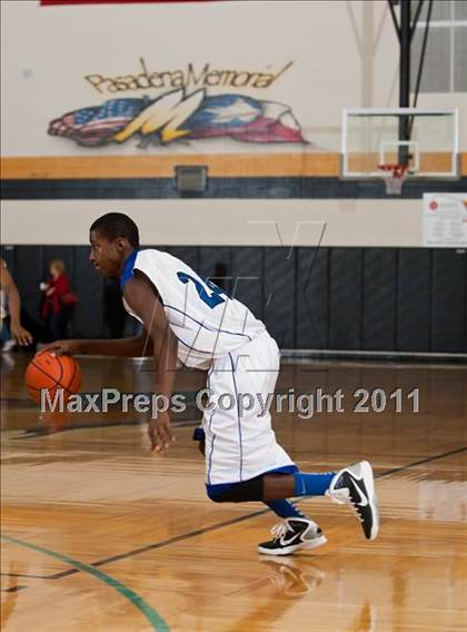 Thumbnail 2 in Fort Bend Kempner vs Westside (McDonald's Texas Invitational) photogallery.