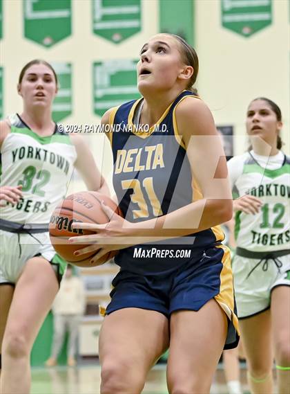 Thumbnail 3 in Delta @ Yorktown photogallery.