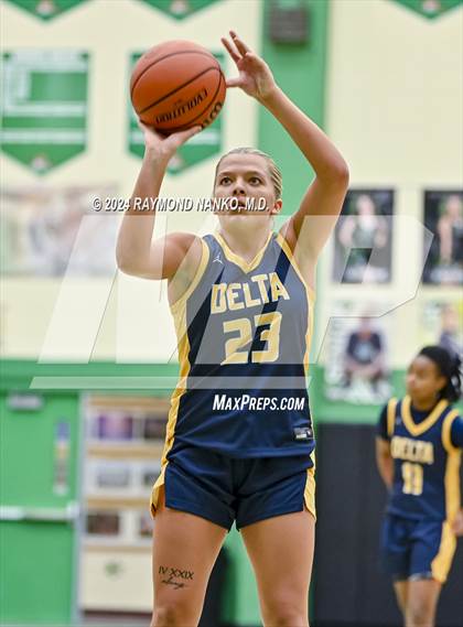 Thumbnail 1 in Delta @ Yorktown photogallery.