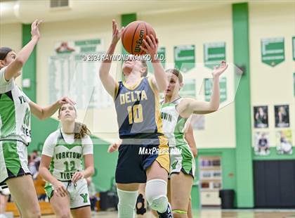 Thumbnail 1 in Delta @ Yorktown photogallery.