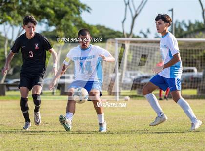 Thumbnail 3 in 'Iolani vs. Kealakehe (HHSAA Division 1 Quarterfinal) photogallery.