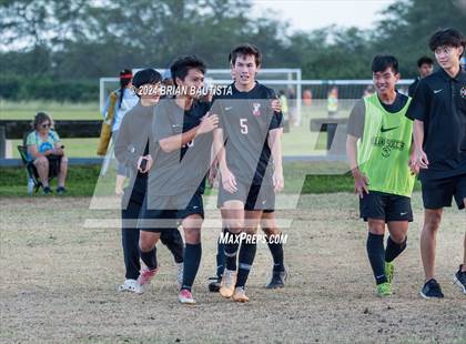 Thumbnail 2 in 'Iolani vs. Kealakehe (HHSAA Division 1 Quarterfinal) photogallery.