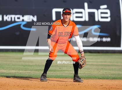 Thumbnail 3 in Villa Park vs. Huntington Beach (CIF SoCal Regional D1 Semi-Finals)  photogallery.