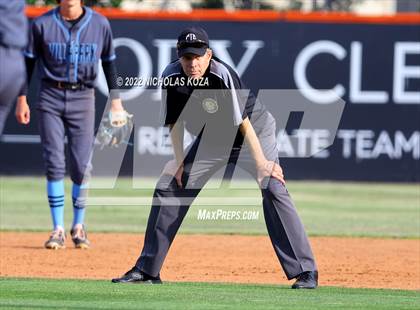 Thumbnail 3 in Villa Park vs. Huntington Beach (CIF SoCal Regional D1 Semi-Finals)  photogallery.