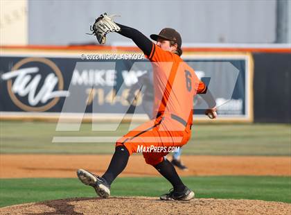 Thumbnail 2 in Villa Park vs. Huntington Beach (CIF SoCal Regional D1 Semi-Finals)  photogallery.