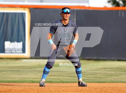 Thumbnail 3 in Villa Park vs. Huntington Beach (CIF SoCal Regional D1 Semi-Finals)  photogallery.