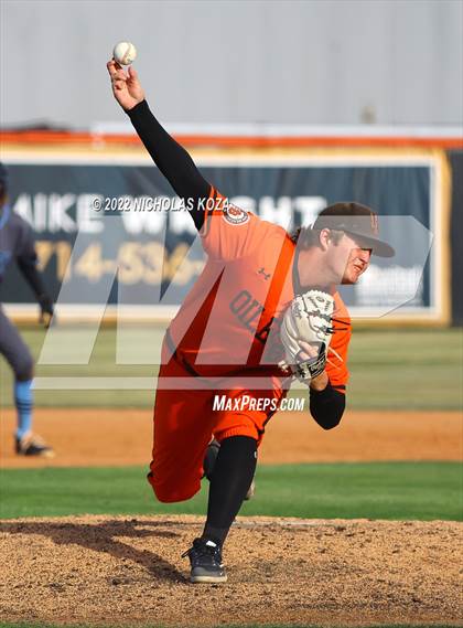 Thumbnail 1 in Villa Park vs. Huntington Beach (CIF SoCal Regional D1 Semi-Finals)  photogallery.
