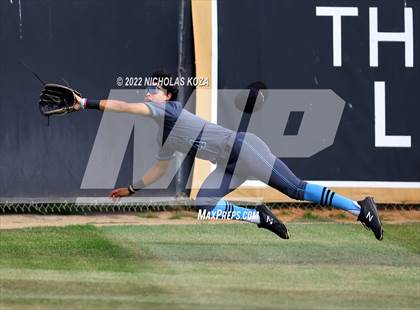 Thumbnail 3 in Villa Park vs. Huntington Beach (CIF SoCal Regional D1 Semi-Finals)  photogallery.