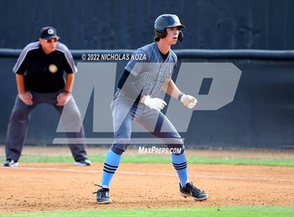 Thumbnail 3 in Villa Park vs. Huntington Beach (CIF SoCal Regional D1 Semi-Finals)  photogallery.