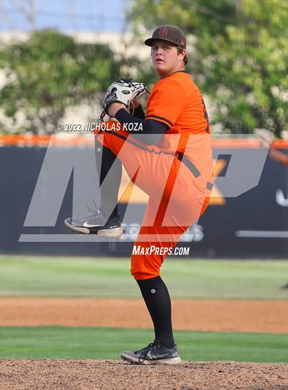 Thumbnail 3 in Villa Park vs. Huntington Beach (CIF SoCal Regional D1 Semi-Finals)  photogallery.