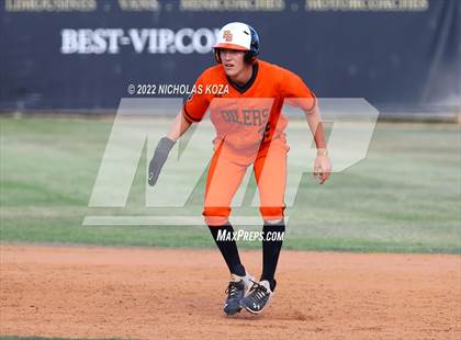 Thumbnail 3 in Villa Park vs. Huntington Beach (CIF SoCal Regional D1 Semi-Finals)  photogallery.