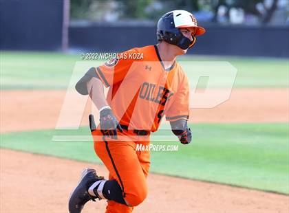 Thumbnail 2 in Villa Park vs. Huntington Beach (CIF SoCal Regional D1 Semi-Finals)  photogallery.