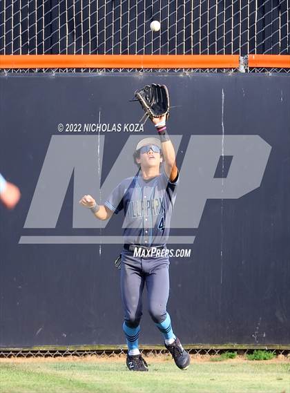 Thumbnail 1 in Villa Park vs. Huntington Beach (CIF SoCal Regional D1 Semi-Finals)  photogallery.