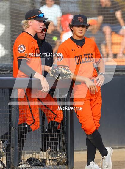 Thumbnail 3 in Villa Park vs. Huntington Beach (CIF SoCal Regional D1 Semi-Finals)  photogallery.