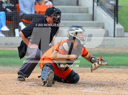 Thumbnail 2 in Villa Park vs. Huntington Beach (CIF SoCal Regional D1 Semi-Finals)  photogallery.