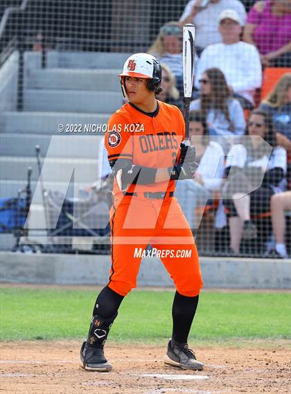 Thumbnail 3 in Villa Park vs. Huntington Beach (CIF SoCal Regional D1 Semi-Finals)  photogallery.