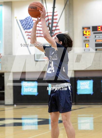 Thumbnail 3 in Capistrano Valley vs. Trabuco Hills (Aliso Niguel Classic) photogallery.