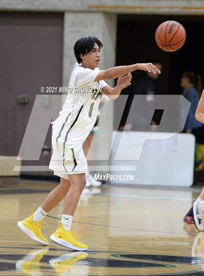 Thumbnail 1 in Capistrano Valley vs. Trabuco Hills (Aliso Niguel Classic) photogallery.