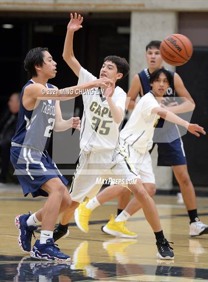 Thumbnail 3 in Capistrano Valley vs. Trabuco Hills (Aliso Niguel Classic) photogallery.