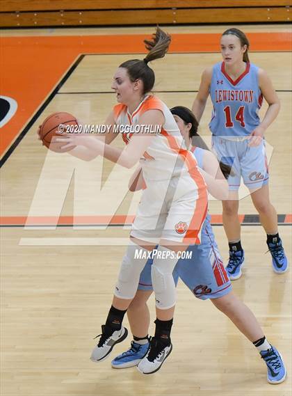 Thumbnail 1 in Lewistown @ Illini Bluffs photogallery.