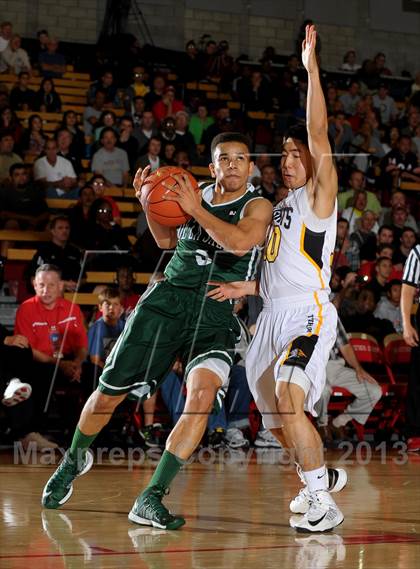 Thumbnail 3 in De La Salle vs. Foothill (Nike Extravaganza) photogallery.