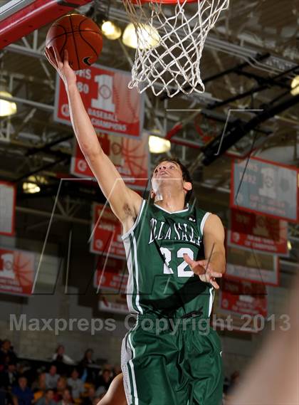Thumbnail 2 in De La Salle vs. Foothill (Nike Extravaganza) photogallery.
