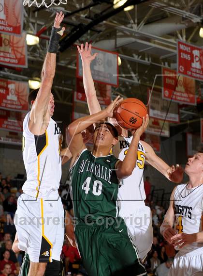 Thumbnail 2 in De La Salle vs. Foothill (Nike Extravaganza) photogallery.