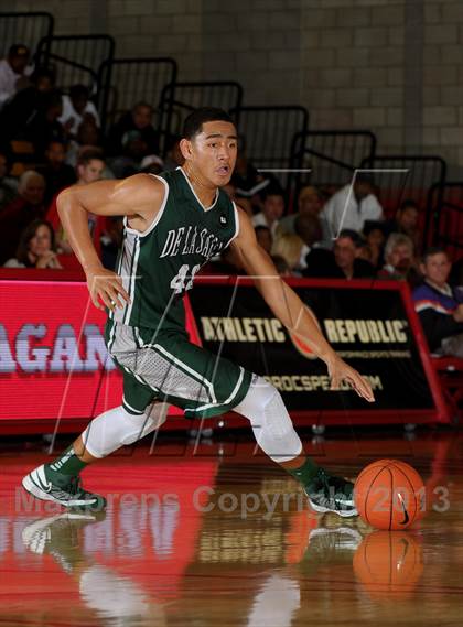 Thumbnail 2 in De La Salle vs. Foothill (Nike Extravaganza) photogallery.