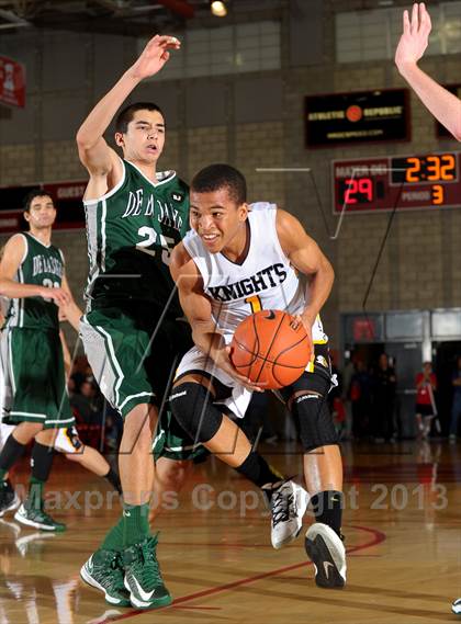 Thumbnail 1 in De La Salle vs. Foothill (Nike Extravaganza) photogallery.