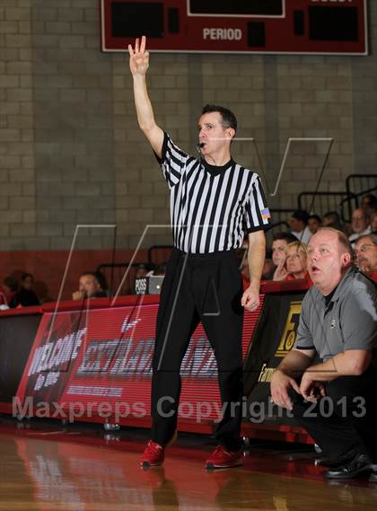 Thumbnail 1 in De La Salle vs. Foothill (Nike Extravaganza) photogallery.