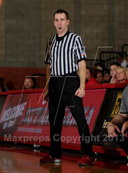 Thumbnail 2 in De La Salle vs. Foothill (Nike Extravaganza) photogallery.