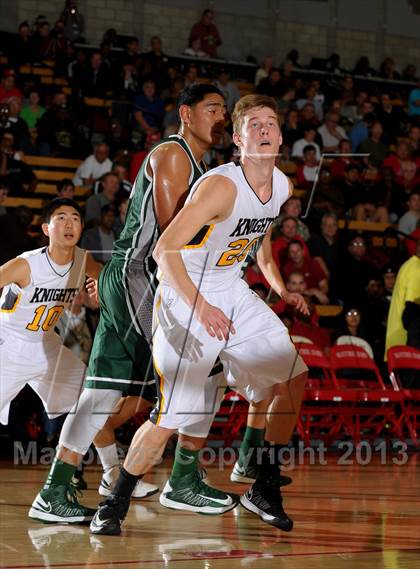 Thumbnail 2 in De La Salle vs. Foothill (Nike Extravaganza) photogallery.