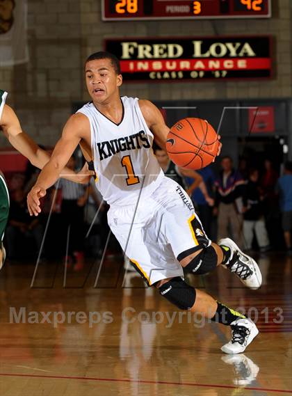 Thumbnail 2 in De La Salle vs. Foothill (Nike Extravaganza) photogallery.