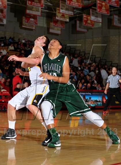Thumbnail 1 in De La Salle vs. Foothill (Nike Extravaganza) photogallery.