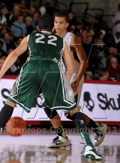 Thumbnail 2 in De La Salle vs. Foothill (Nike Extravaganza) photogallery.
