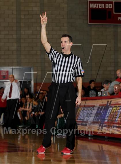 Thumbnail 1 in De La Salle vs. Foothill (Nike Extravaganza) photogallery.