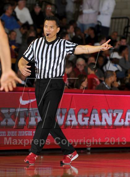 Thumbnail 2 in De La Salle vs. Foothill (Nike Extravaganza) photogallery.