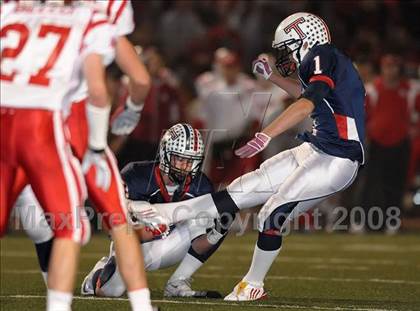 Thumbnail 2 in Mater Dei @ Tesoro (CIF SS Playoffs) photogallery.
