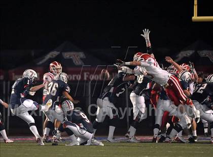 Thumbnail 1 in Mater Dei @ Tesoro (CIF SS Playoffs) photogallery.