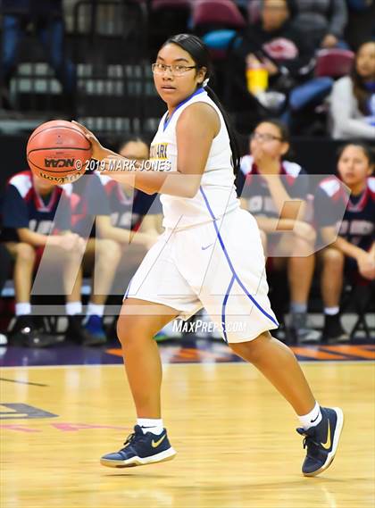 Thumbnail 2 in Baboquivari vs. Red Mesa (AIA 1A Semifinal) photogallery.
