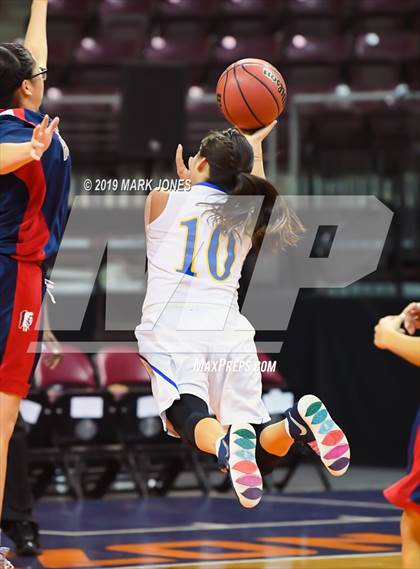 Thumbnail 1 in Baboquivari vs. Red Mesa (AIA 1A Semifinal) photogallery.