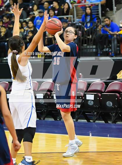 Thumbnail 1 in Baboquivari vs. Red Mesa (AIA 1A Semifinal) photogallery.