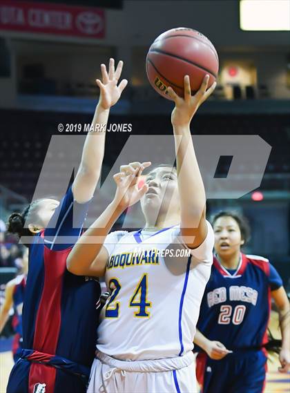 Thumbnail 2 in Baboquivari vs. Red Mesa (AIA 1A Semifinal) photogallery.